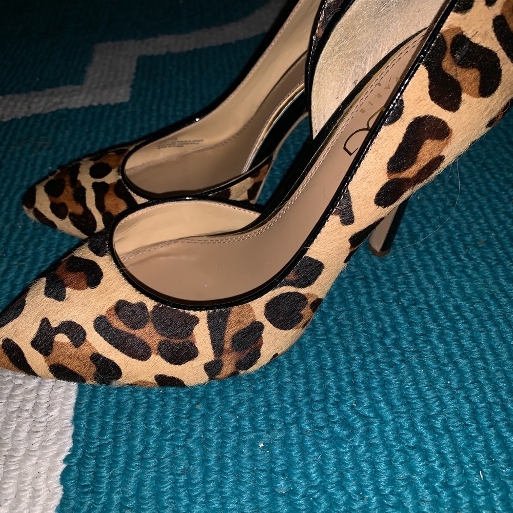 BCBG shoes